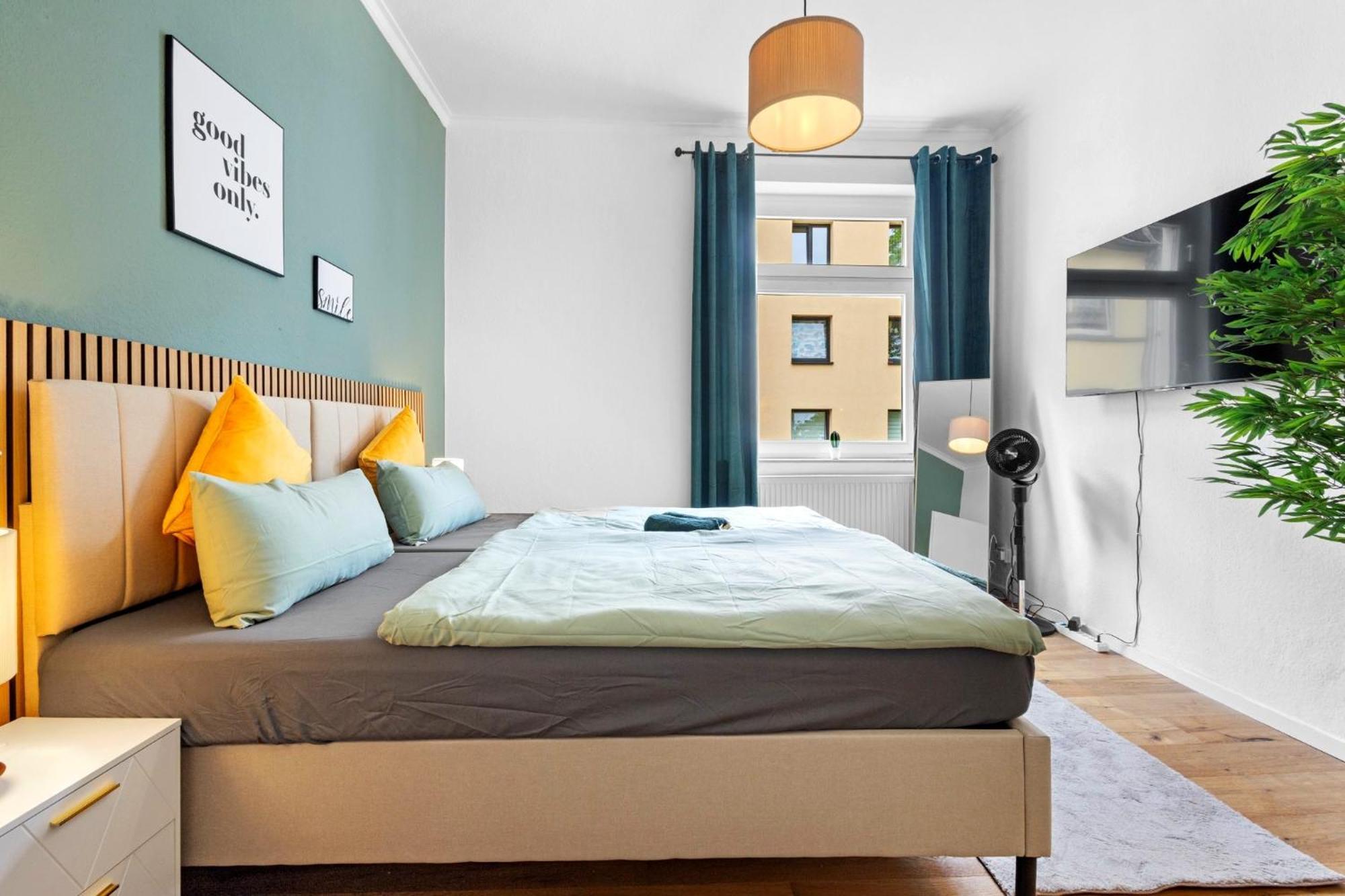 Perfect For 6 Guests! - Zentrale Lage - Free Parking - 3 Schlafzimmer - Netflix - Smart Apartment Essen